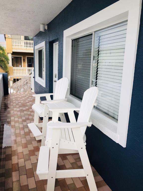 Amazing Beach Getaway Pool Condo By The Beach Bradenton Beach Exterior foto